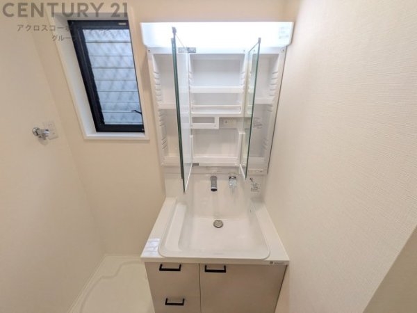 宝塚市南ひばりガ丘１丁目の中古一戸建て