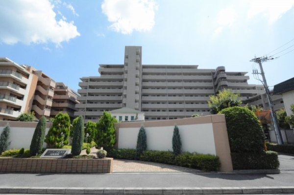 パーク・クレスト川西多田
