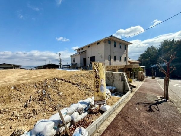 宝塚市逆瀬台５丁目の土地