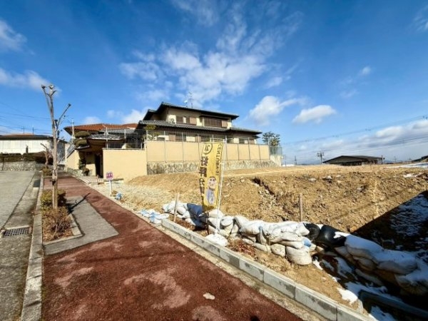 宝塚市逆瀬台５丁目の土地