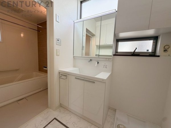 宝塚市山手台東５丁目の中古一戸建て
