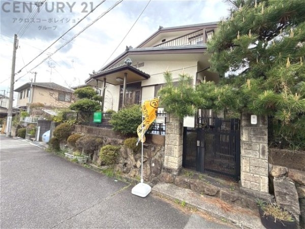 川西市大和東１丁目の中古一戸建て