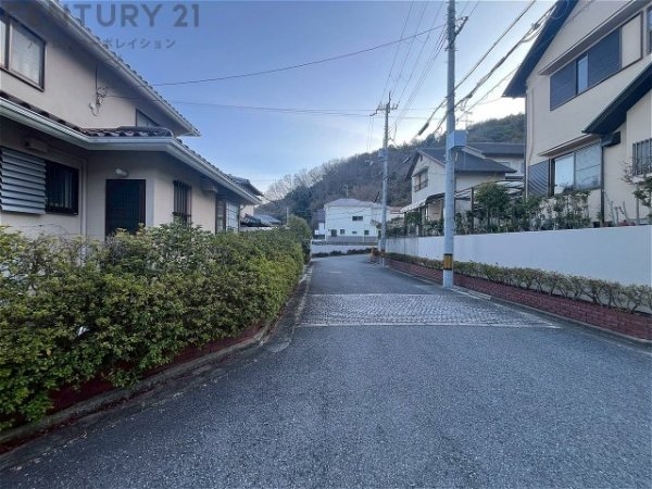 川西市けやき坂３丁目の中古一戸建て