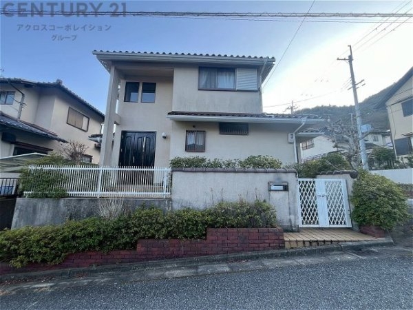 川西市けやき坂３丁目中古戸建