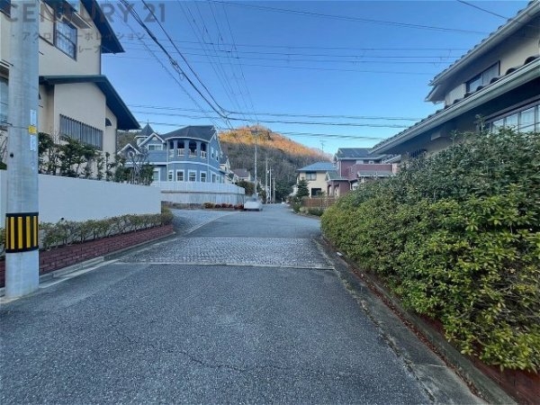 川西市けやき坂３丁目の中古一戸建て
