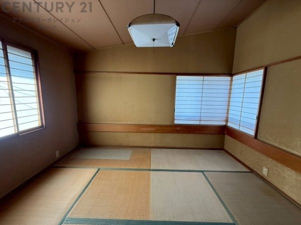 川西市萩原台西３丁目の中古一戸建て