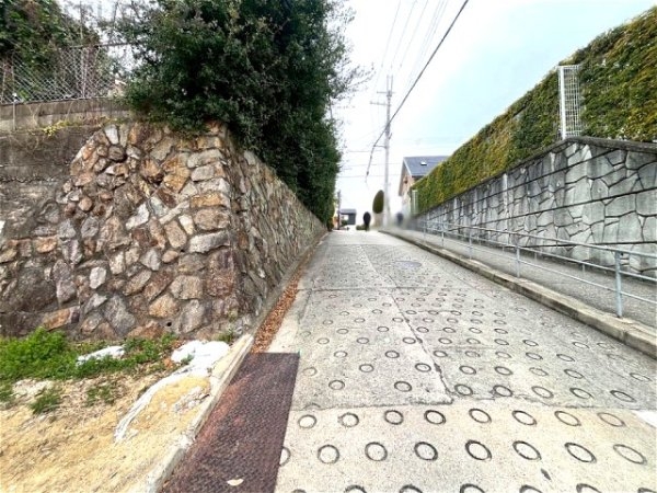 川西市花屋敷1丁目建築条件付き土地