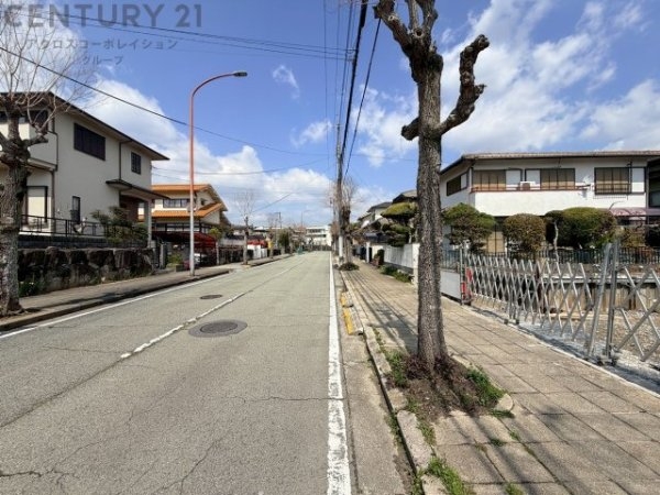 グラファーレ川西市清和台西２期　全１棟