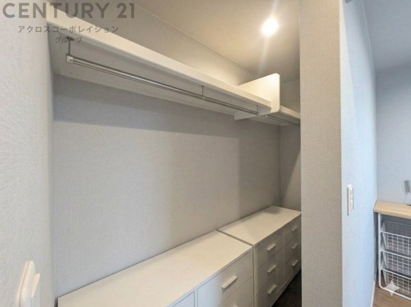 川西市南花屋敷１丁目の中古一戸建て