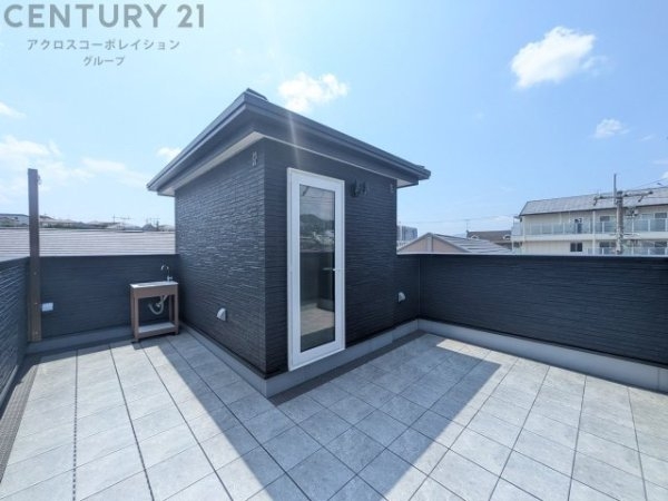 川西市南花屋敷１丁目の中古一戸建て
