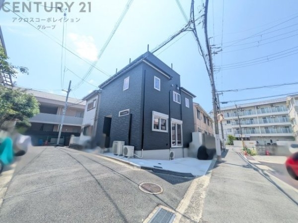 川西市南花屋敷１丁目の中古一戸建て