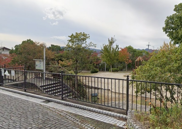 川西市丸山台２丁目の中古一戸建て(古宮公園)