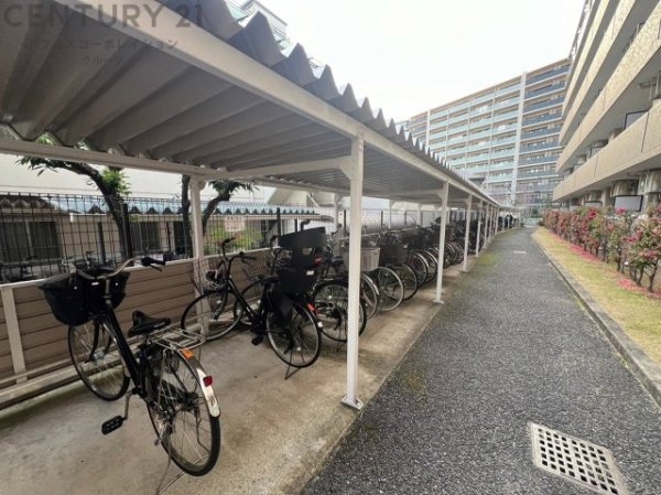 ロイヤルシャトー伊丹行基