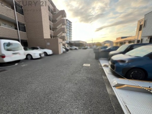 ロイヤルシャトー伊丹行基