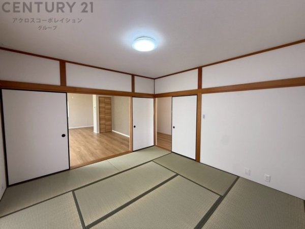 川西市美山台３丁目の中古一戸建て