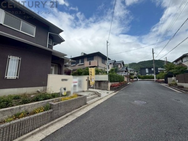 川西市美山台３丁目の中古一戸建て