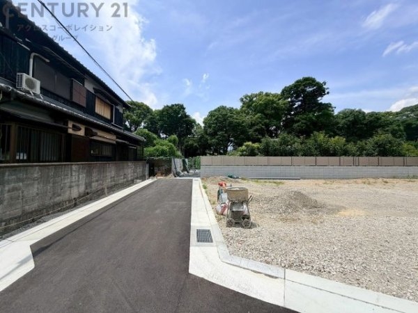 伊丹市荻野７丁目の土地