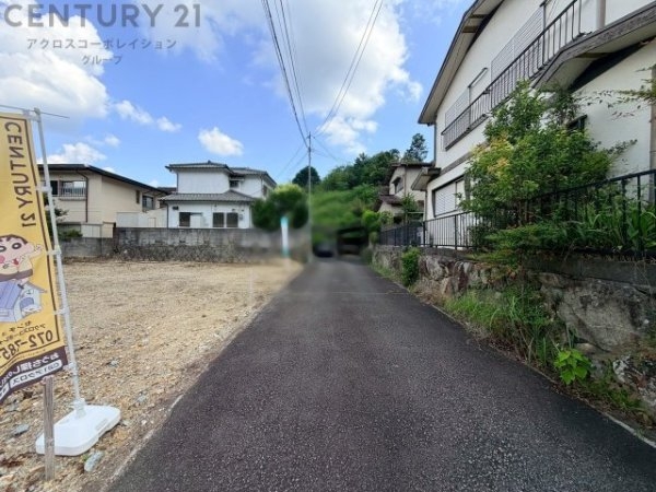 川西市清和台西４丁目の土地