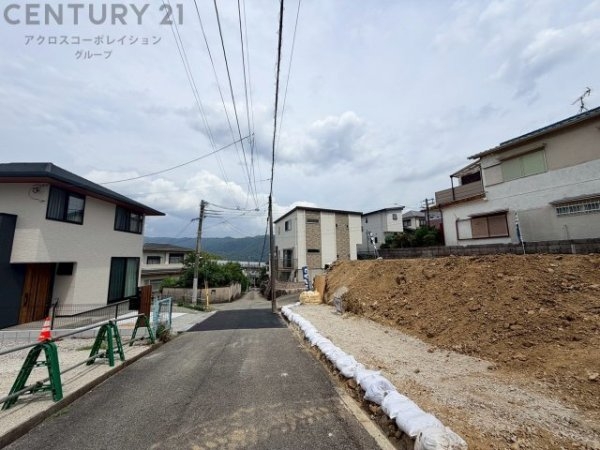川西市松が丘町売り土地