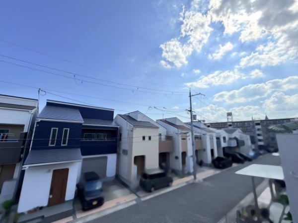 伊丹市中野西１丁目の中古一戸建て