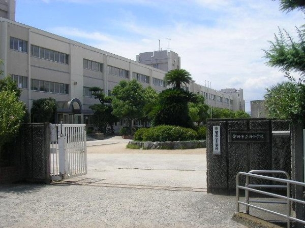 伊丹市稲野町５丁目の土地(伊丹市立南小学校)