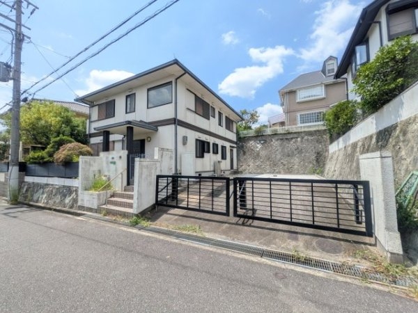 宝塚市逆瀬台6丁目中古戸建