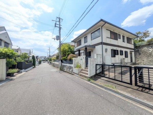 宝塚市逆瀬台６丁目の中古一戸建て