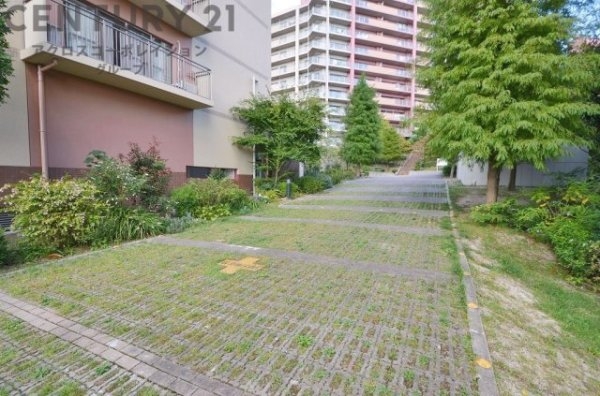 阪急日生ニュータウン花咲く丘の街A棟
