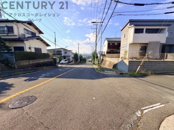 川西市萩原台西3丁目売り土地