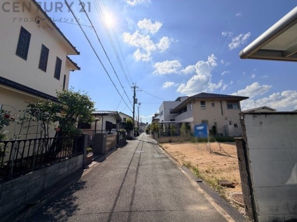 川西市南花屋敷３丁目売り土地