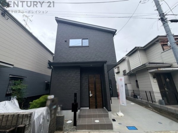 川西市多田院2丁目新築一戸建て