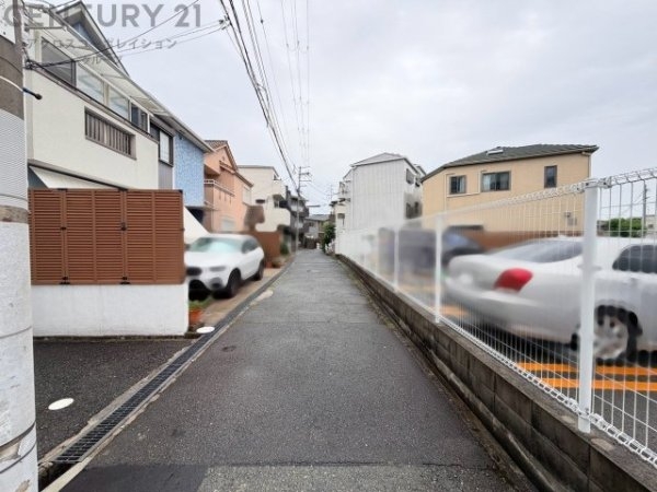 伊丹市行基町２丁目の中古一戸建て