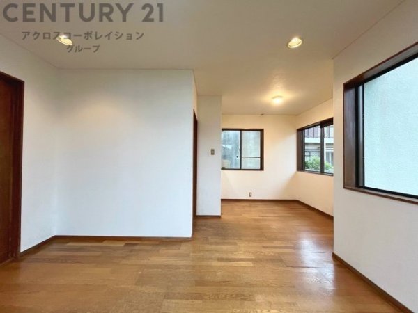 川西市緑台７丁目の中古一戸建て