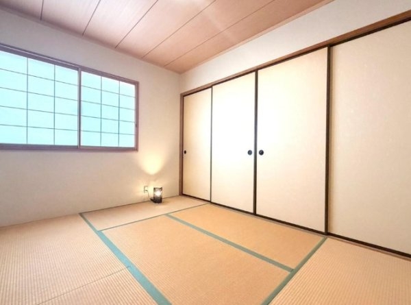 川西市けやき坂３丁目の中古一戸建て