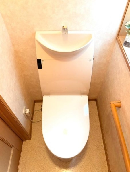 川西市けやき坂３丁目の中古一戸建て