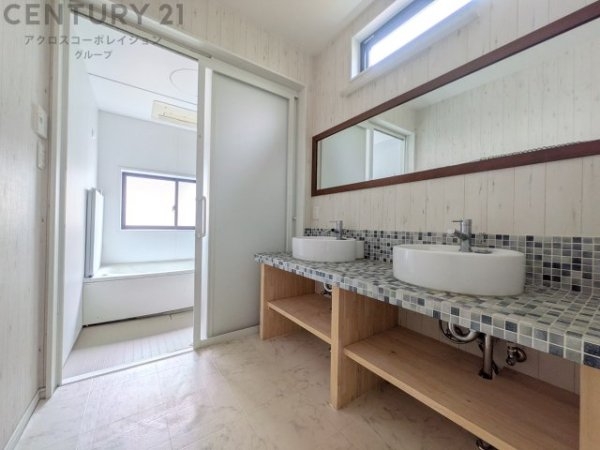 宝塚市山手台東５丁目の中古一戸建て