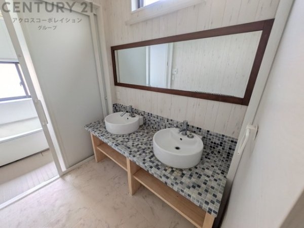 宝塚市山手台東５丁目の中古一戸建て