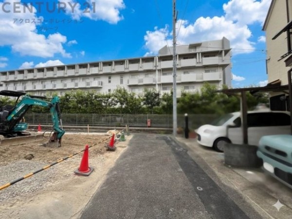 川西市南花屋敷４丁目の土地