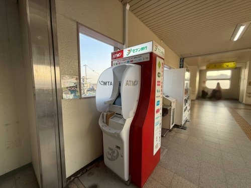 ステイツ雲雀丘花屋敷(セブン銀行JR福知山線川西池田駅共同出張所)