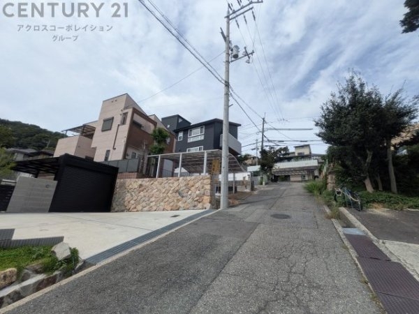 宝塚市雲雀丘１丁目の中古一戸建て