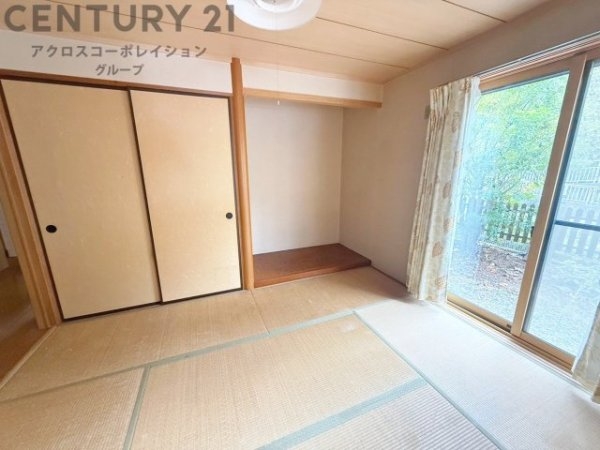 川西市けやき坂４丁目の中古一戸建て