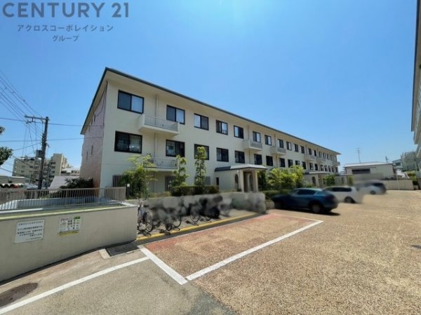 メゾン岡本２号棟