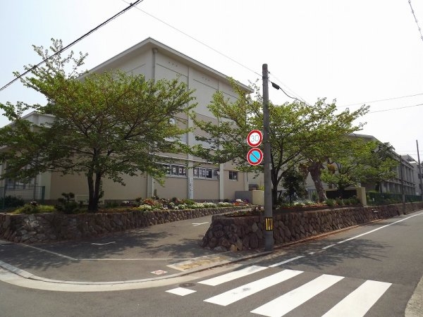 芦屋松浜ハイツ(芦屋市立精道中学校)