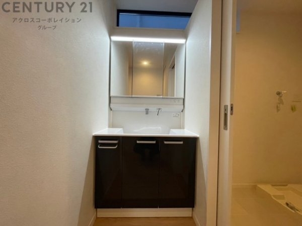 西宮市上大市４丁目の中古一戸建て