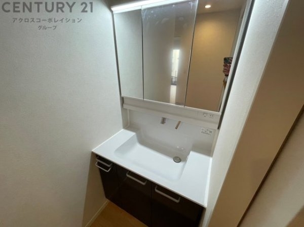 西宮市上大市４丁目の中古一戸建て