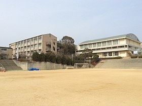 西宮市神垣町の土地(西宮市立上ヶ原中学校)