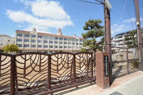 東灘コーストアヴェニュー壱番館(神戸市立本庄小学校)