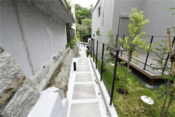 西宮市苦楽園四番町新築一戸建て