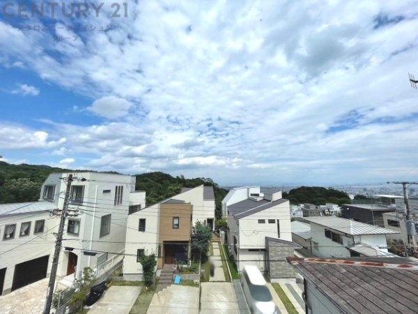 西宮市苦楽園二番町の中古一戸建て