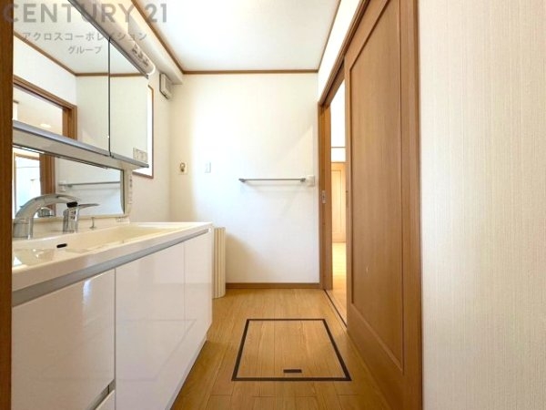 芦屋市三条町の中古一戸建て